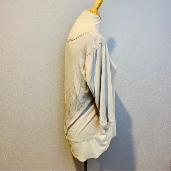 ⭐️ AVA JAMES Gray Pullover Top - Picture 2 of 4